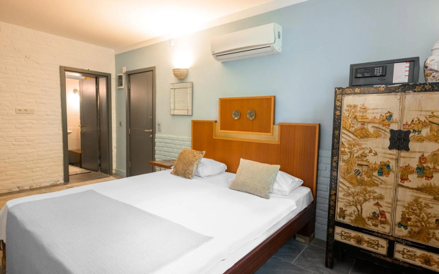 Delight Deluxe Hotel and Spa