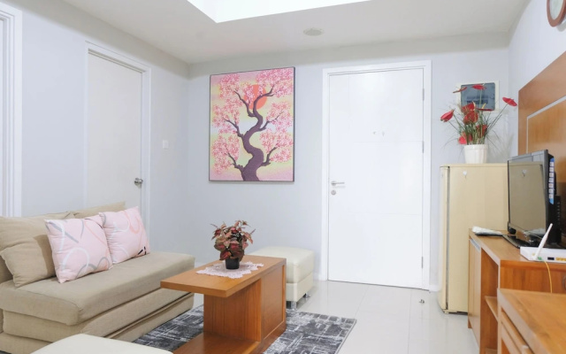Great Deal 2Br At Apartment Parahyangan Residence