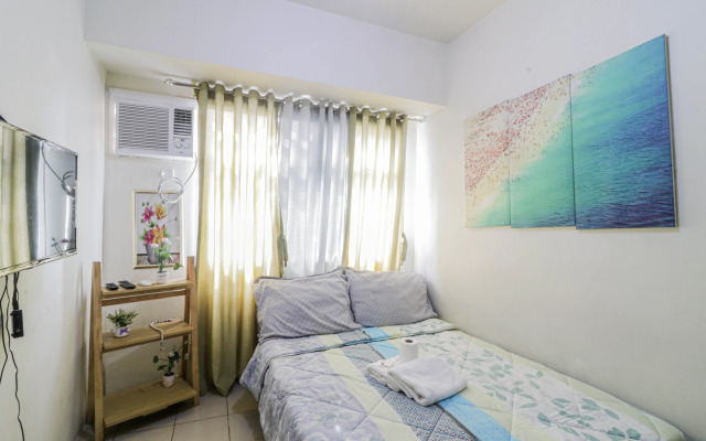 Grass Residence Sm North Condotel by Mademoiselle