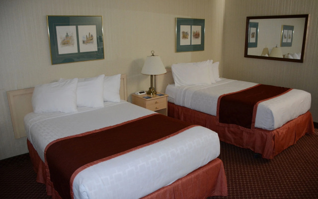 Travelodge by Wyndham Lethbridge