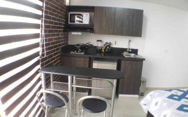 Apartaestudio Loft Comodo Belen, Frente Metroplus