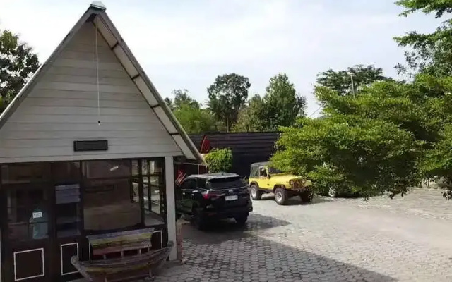 Dekamil Cottage Villa Kebun