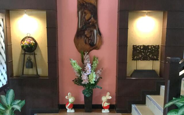 Thip Residence Boutique Hotel