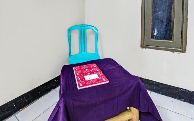 Hotel O Ashooy HomestayNearWisata Desa sedau