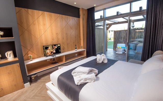 Aquaduct Hotel