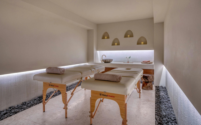 Isla Brown Corinthia Resort & Spa, Curio Collection Hilton - Image 3