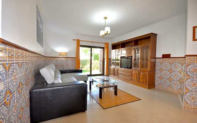 Private Pool Villa Walking Distance to Local Amenities