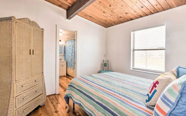 Gulf Coast Views: Stilted Retreat in Galveston!