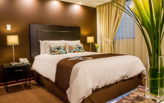 El Polo Apart Hotel & Suites