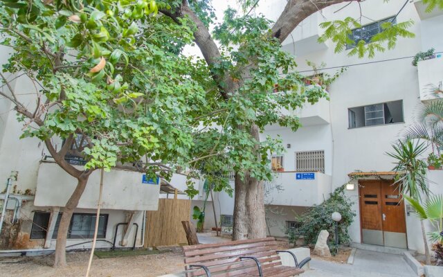 Magical 2BR Beach Bauhaus Stylish Nest