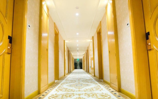 Vienna Hotel Anhui Fuyang Linquan General Passenger Station