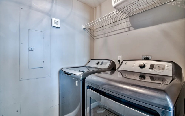 Sterling Palace Water Views Private Beach Access