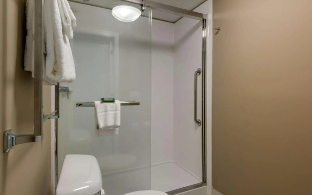 Seafarer Inn & Suites, Ascend Hotel Collection