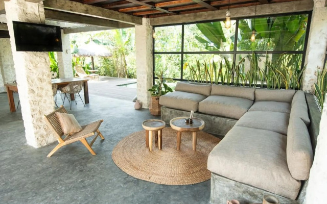 Salty Breeze Bali
