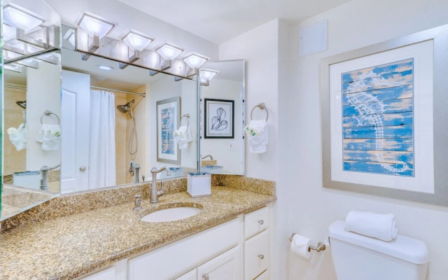 Regatta Beach Club N 913 by Vtrips