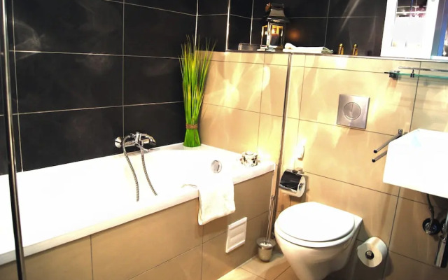 Plenus Hotel