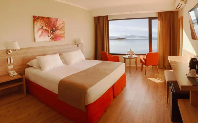Xelena Hotel & Suites