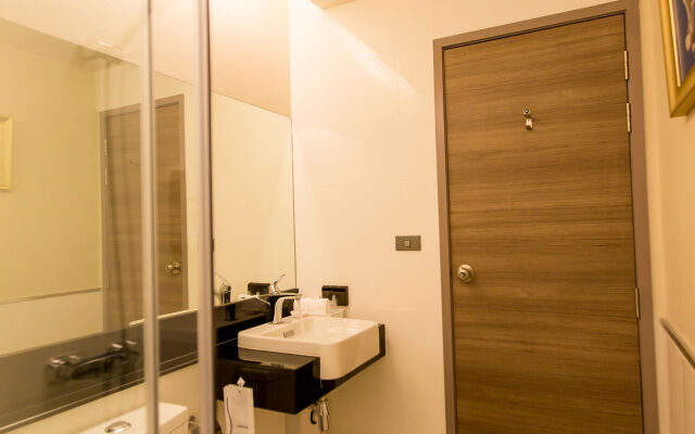 Rung Aroon Hotel By Le Siri