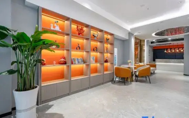Pipiyang Hotel