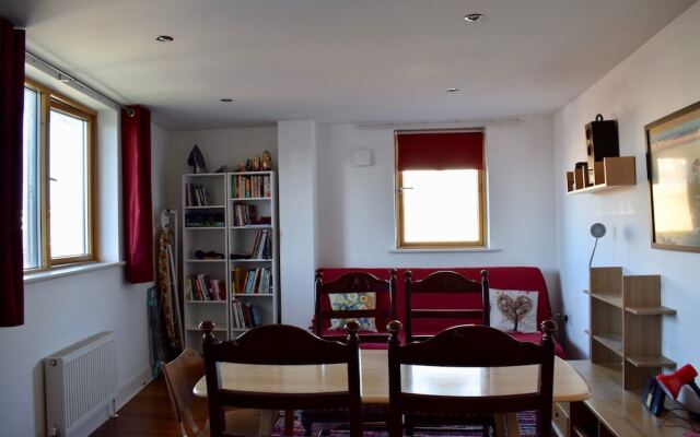 2 Bedroom Bethnal Green Apartment