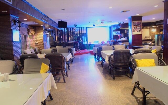 The Tower Praram 9 Hotel