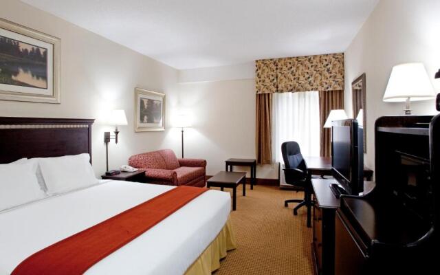 Lexington Inn and Suites