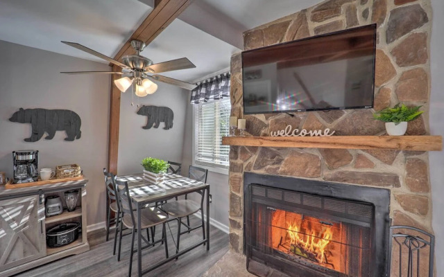 2 Mi to Dtwn: Banner Elk Mtn Townhome w/ Deck!