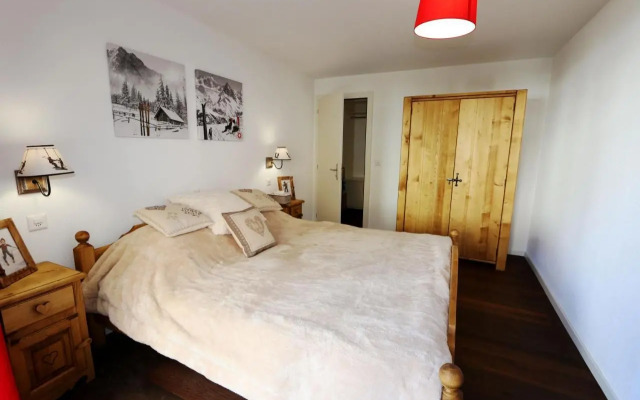 Perrine Garden - Cozy Central Apartment with Private Garden