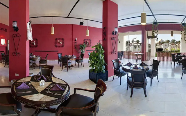 Golden 5 Sapphire Suites Hotel