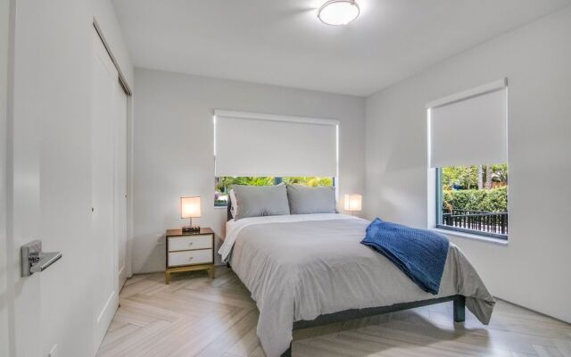 Delray Beach Getaway Minutes to Beach & More!