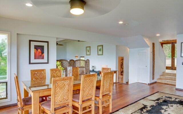 Hilo Home w/ Private Deck + Stunning Ocean Views!