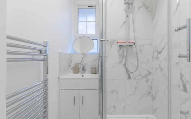 Central & Stylish 1BD Flat - 8mins to Greenwich!