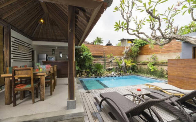 RedDoorz @ Danau Meninjau Sanur