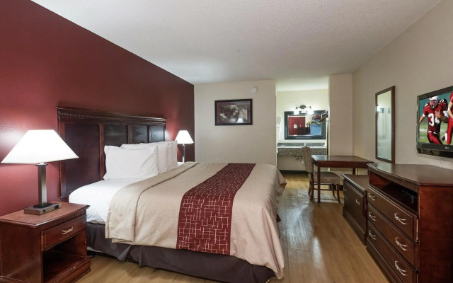 Red Roof Inn Chipley