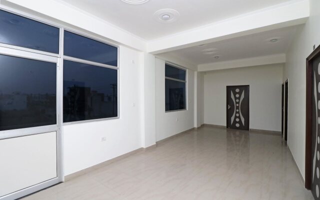 OYO 12493 Heera Guest House