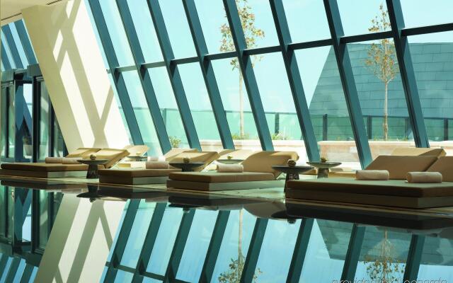 Fairmont Baku - Flame Towers