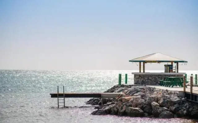Thalassa Holiday Home With Sea View