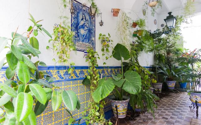 Misterhost Patio de las Flores Triana