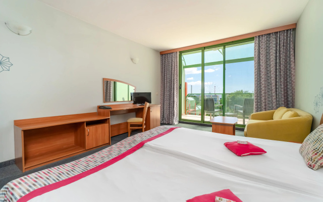 MPM Kalina Garden Hotel