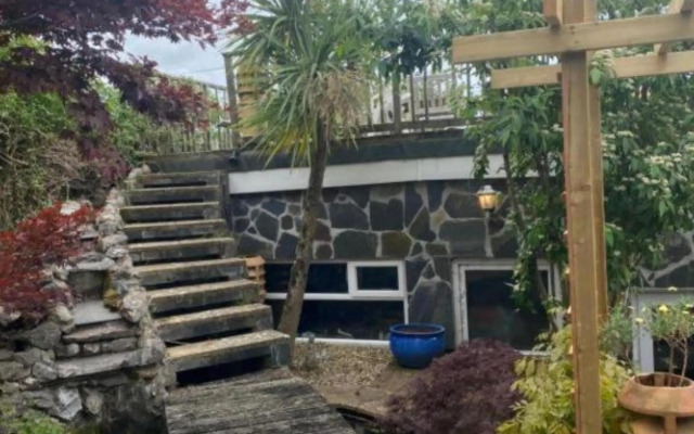 OYO 4 Sisters Inn