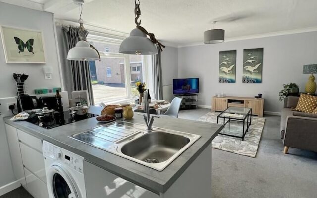 Sunny 2-Bedroom flat in Hoddesdon