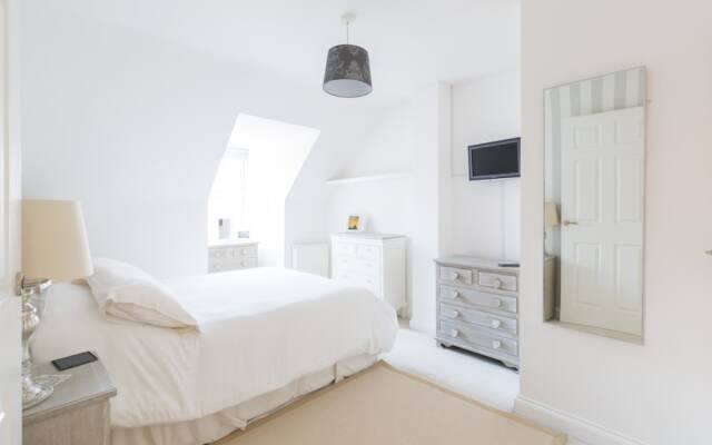 Toothbrush Apartments- Ipswich Townhouse