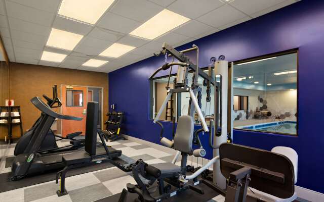 Comfort Inn & Suites Ashland – Richmond North