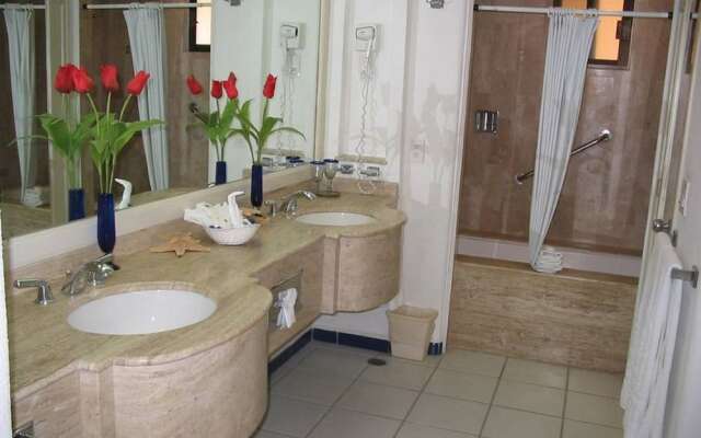 Rated for Best Value in Cabo!! Nautical 1BR Suite