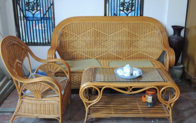 Huong Sen Hotel 1