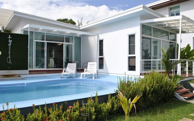 Siam Twins Villa A