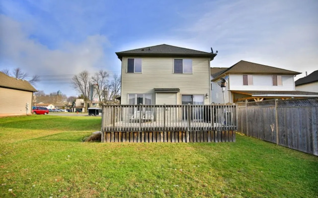 Fallsview Family Home