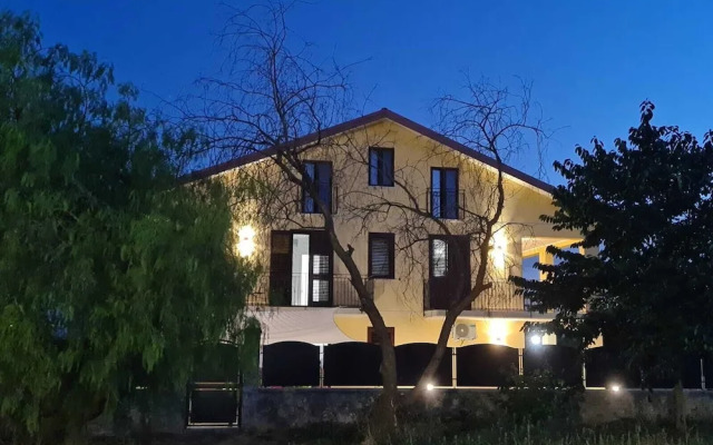 Room-b&b Villa Chiara Trappitello-taormi