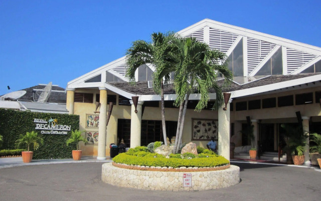 Decameron Club Caribbean Runaway Bay, Ramada All-Inclusive Resort