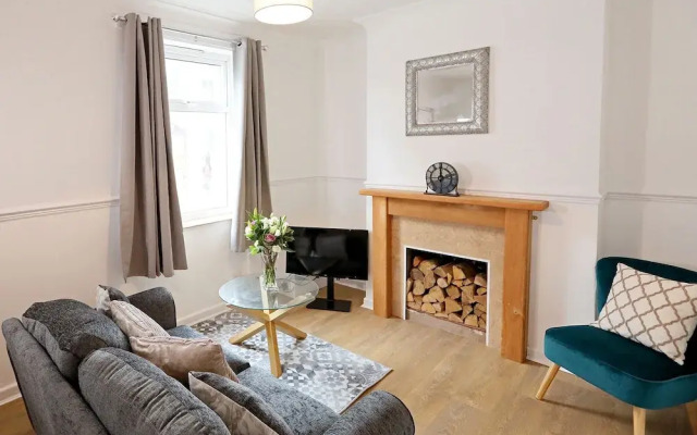 2 Bedroom City Centre House - Guest Homes!
